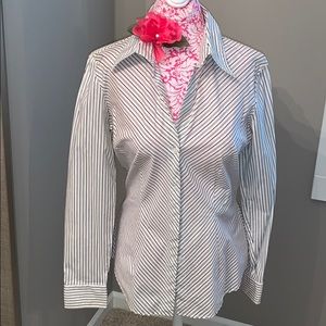🌺New York & Co Blouse Black/White Size M